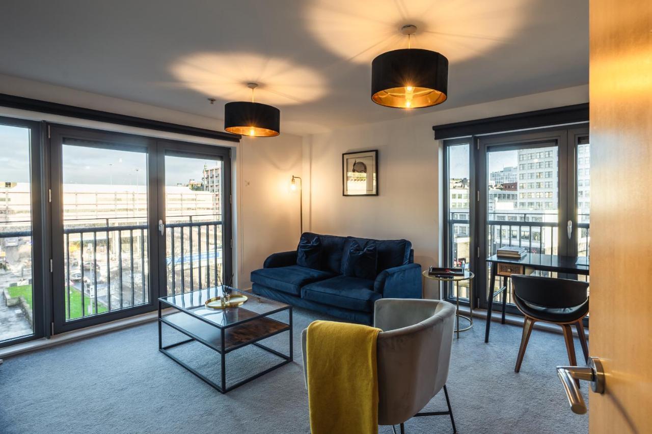 City View - A Stunning 2 Bed Apartment グラスゴー エクステリア 写真