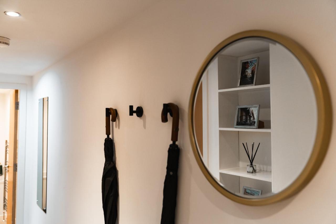 City View - A Stunning 2 Bed Apartment グラスゴー エクステリア 写真